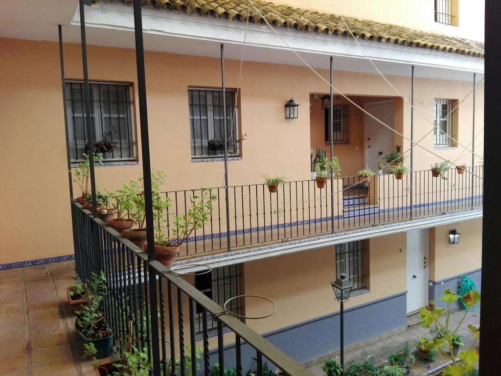 Duplex En Corral De Vecinos San Bernardo Seville