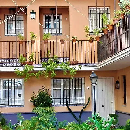 Duplex En Corral De Vecinos San Bernardo Apartment Seville Exterior photo